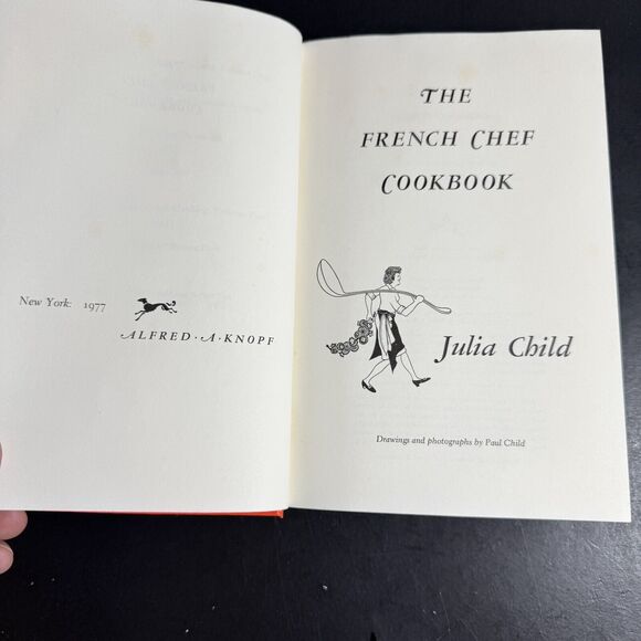 Vintage Julia Child Cook Book, "The French Chef Cookbook" hard cover [Book 208] - Picture 8 of 14